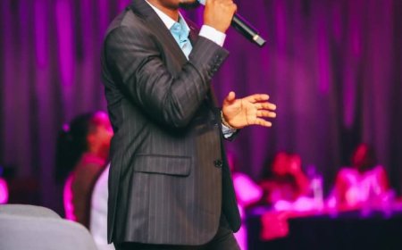 Umuramyi Prosper Nkomezi agiye gutaramira muri Israel