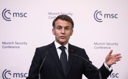Perezida Macron yagaragaje urupfu rwa Alexei Navalny nk’intege nke z’u Burusiya