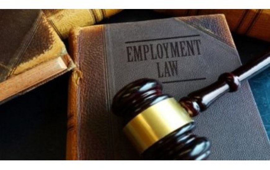 Abakoresha be bamukuye muri ‘group’ ya WhatsApp abajyana mu nkiko